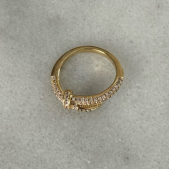New Drop Gold Crystal Pave Nail Wrap Ring
Brand New - Picture 2 of 5